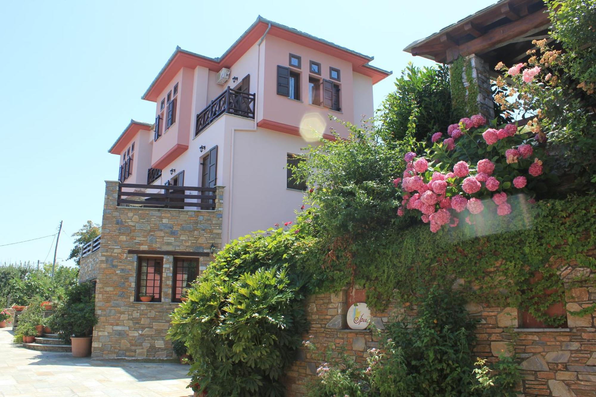 Guesthouse Iris Tsagarada Bagian luar foto