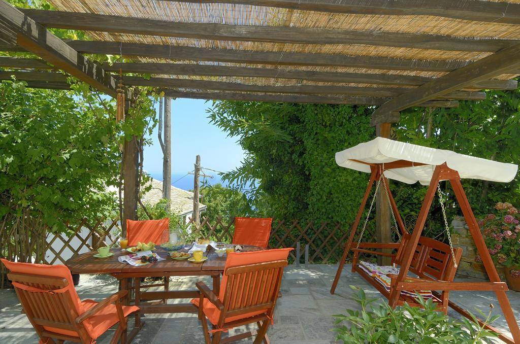 Guesthouse Iris Tsagarada Bagian luar foto