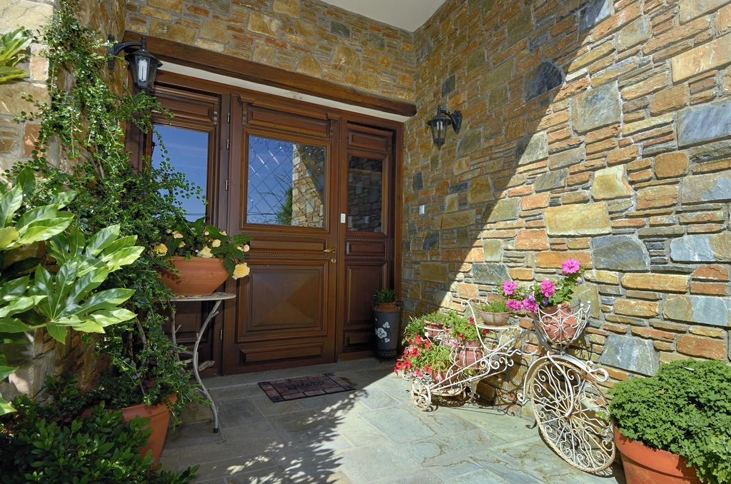 Guesthouse Iris Tsagarada Bagian luar foto